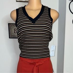 NWT SWEATER SLEEVELESS SIZE XL